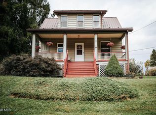 596 Oak St, Tyrone, PA 16686