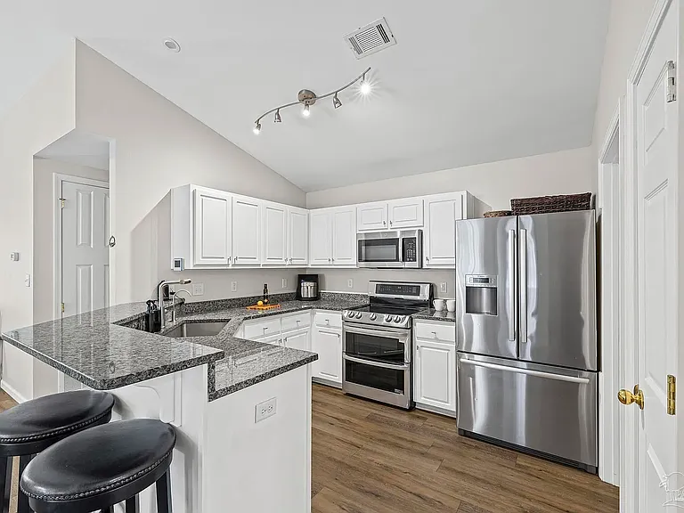 3747 Boardwalk Ct — Photo 9