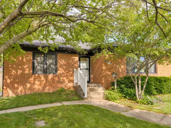 936 15th St, West Des Moines, IA 50265