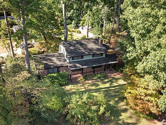 3rd image of 3301 Caldwell Dr