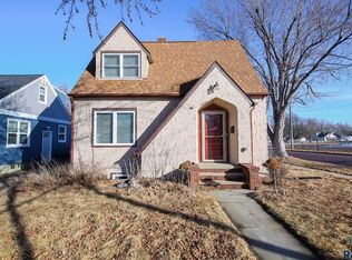 1512 E 8th St, Sioux Falls, SD 57103