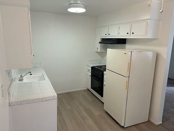 2nd image of 915 Johnfer Way #31