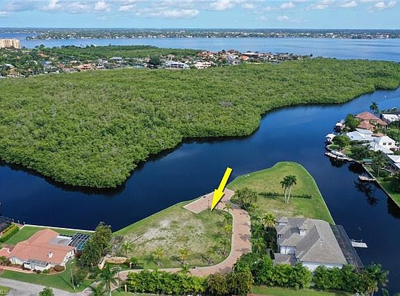 4th image of 14210 Bay Dr