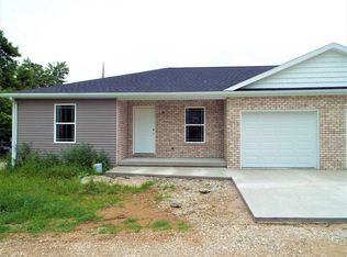 211 S Franklin St, Oakland City, IN
