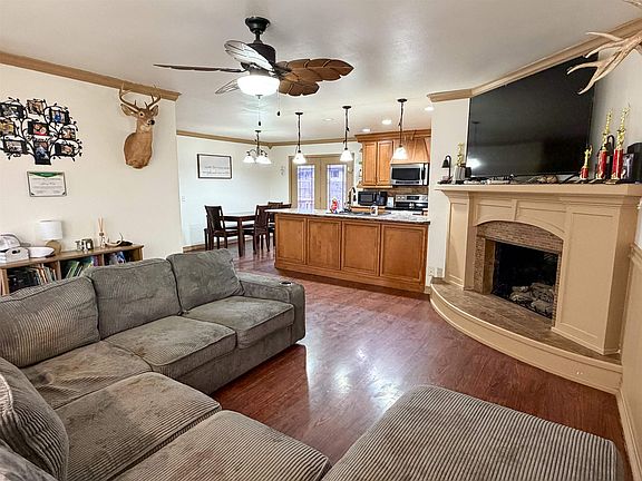 4th image of 34 Alma Dr