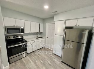 5305 N Blvd #106, Tampa, FL 33603