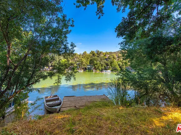 29371 Lake Vista Dr, Agoura Hills, CA 91301