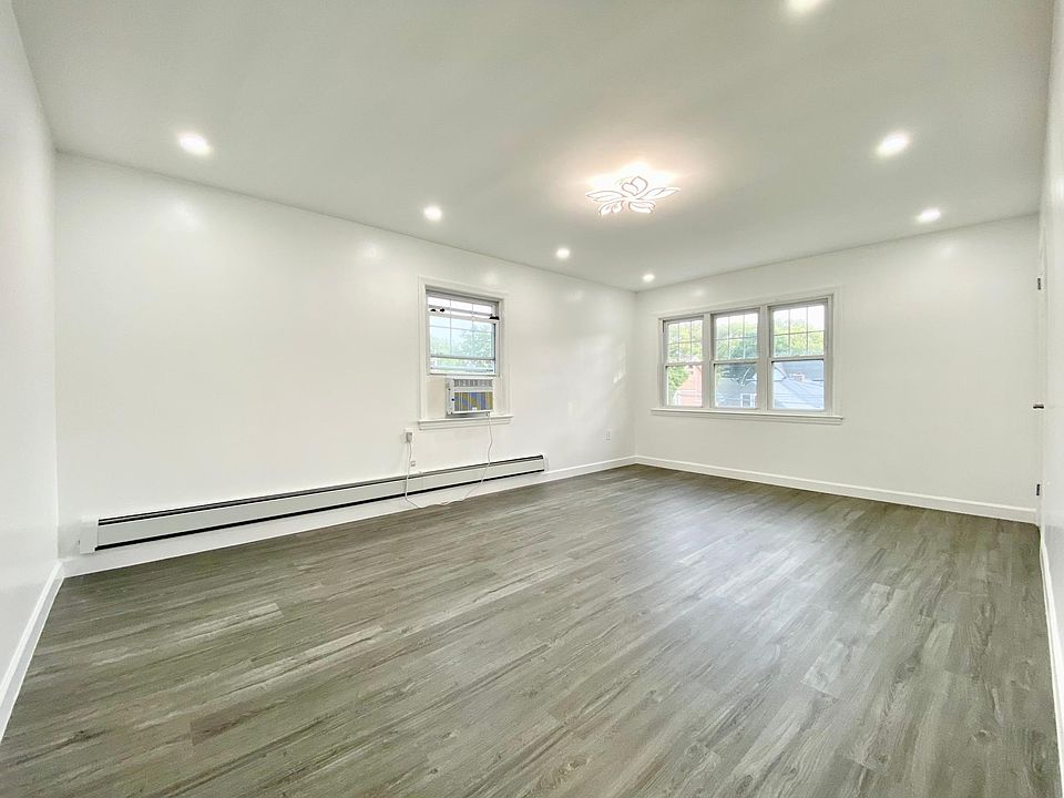 1st image of 225 Locust Ave Floor 2