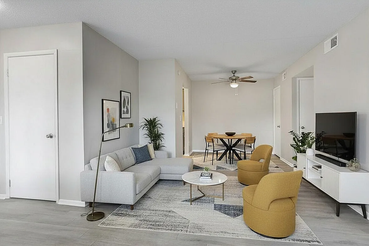Abercorn Townhomes and Apartments — Photo 2