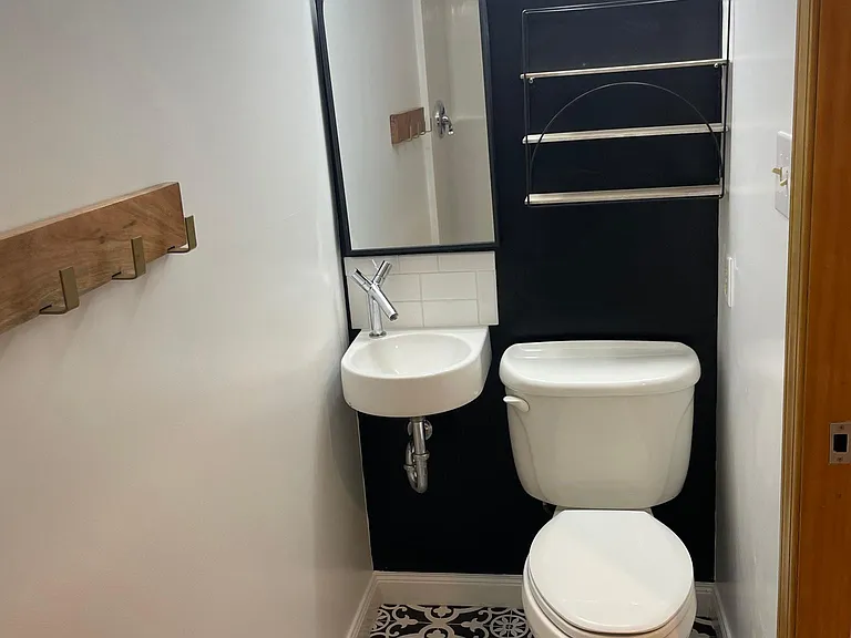 7769 Hascall St — Photo 10