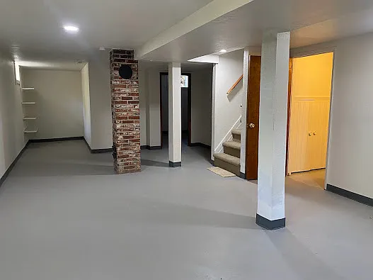 324 E Queen Way — Photo 6
