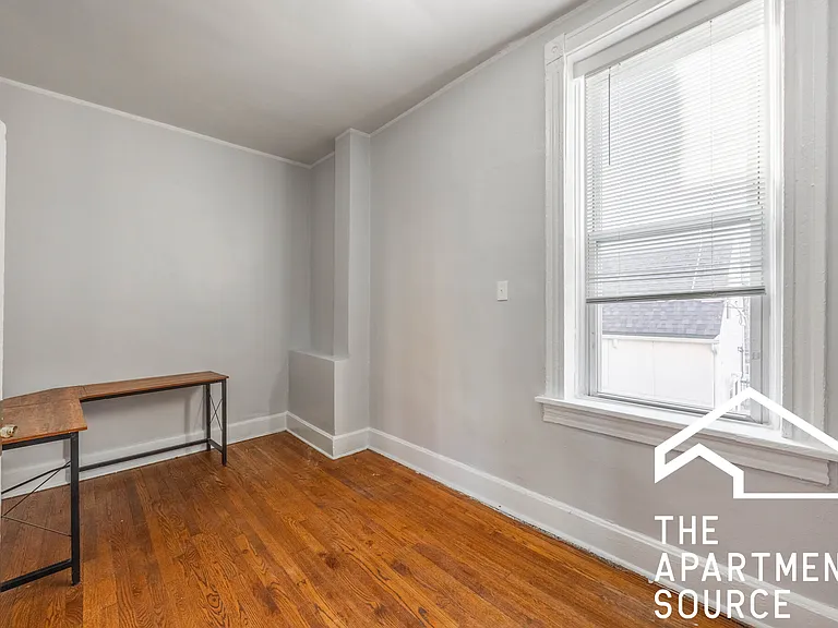 2609 W Thomas St #2 — Photo 13