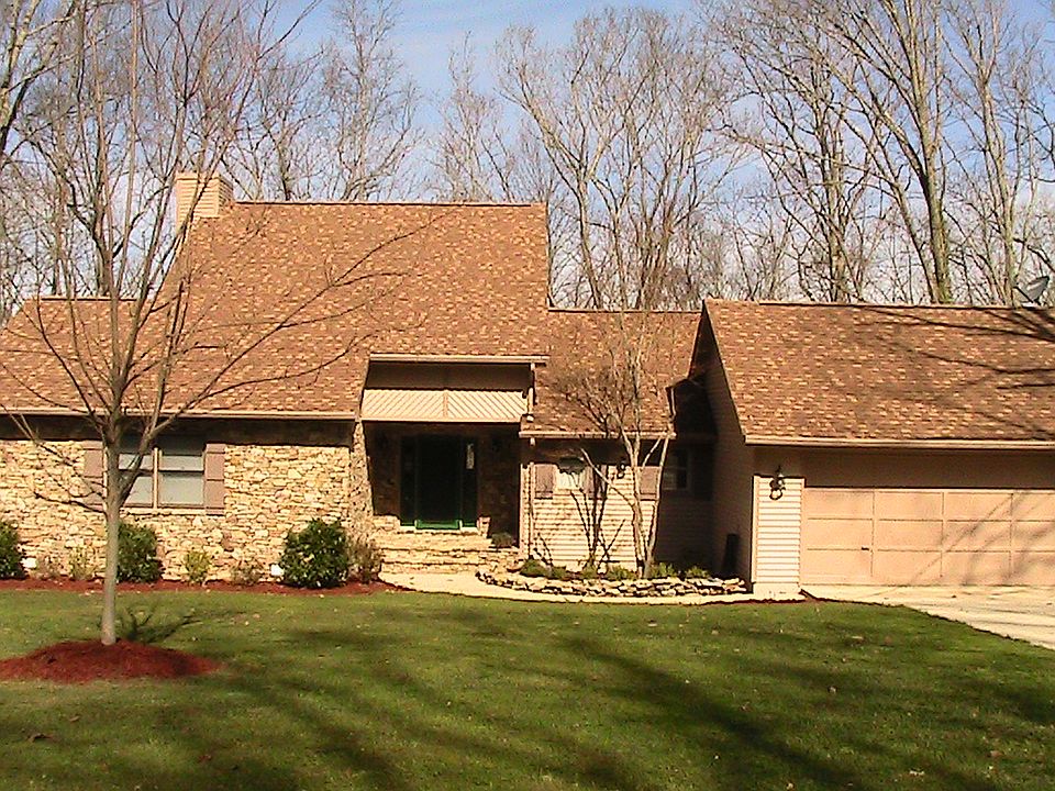 1st image of 202 Lakeside Dr