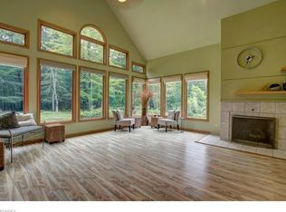 17610 Rock Creek Rd, Thompson, OH 44086