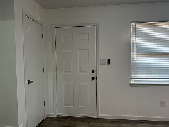 2nd image of 105 Villa Dr