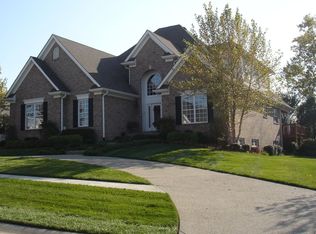 12728 Crestmoor Cir, Prospect, KY 40059