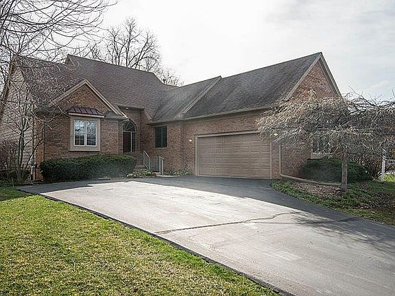 2nd image of 4671 Sawgrass Dr E