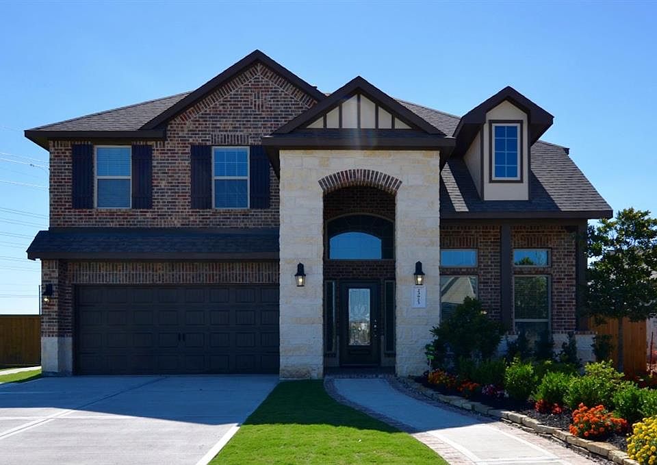 1st image of 23923 Via Fiore Dr