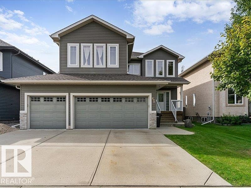 1st image of 496 Ravine Ct