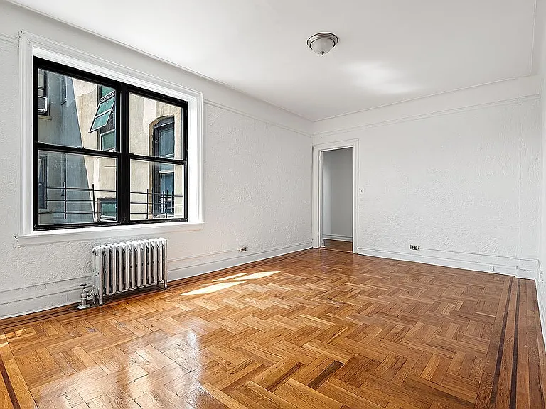 700 Oakland Pl #5C — Photo 4