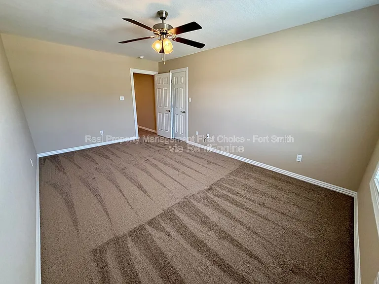 6605 Leightyn Ln — Photo 19