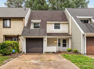 4064 Lake Ridge Cir, Virginia Beach, VA 23452
