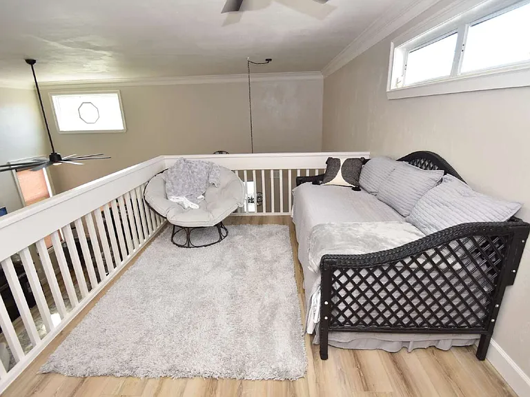 1 Bedford Dr — Photo 30