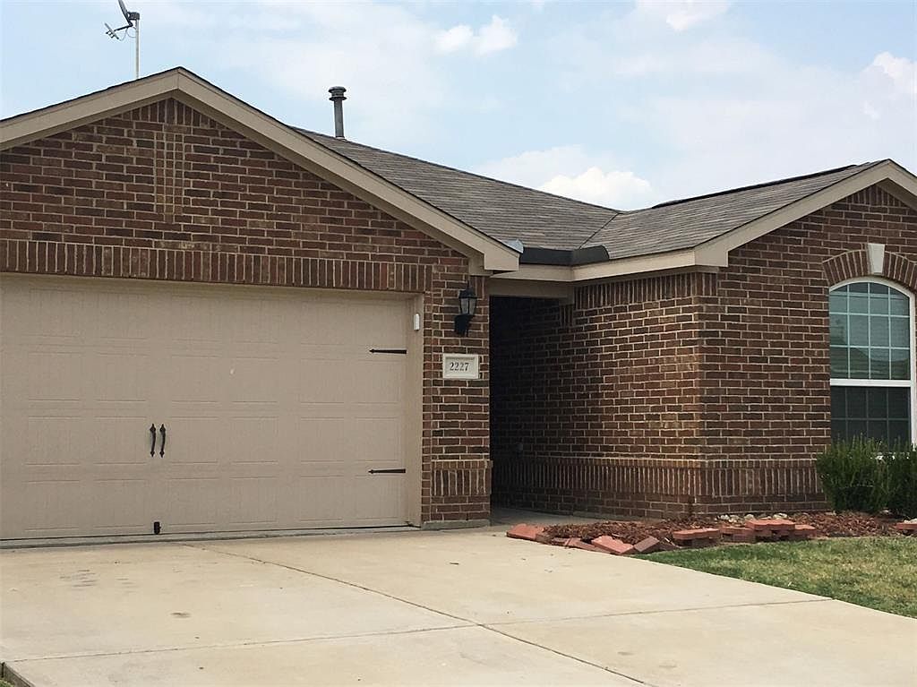 2227 Sumac Dr, Forney, TX 75126 | Zillow