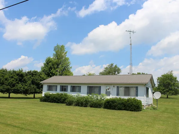 2786 Dinius Rd, Tecumseh, MI 49286