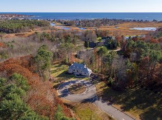15 Salt Meadow Ln, Kennebunk, ME 04043