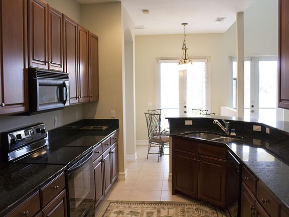 4th image of 4550 Bridgepointe Way Unit 135