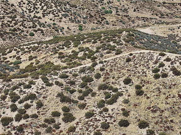 2nd image of 757 Summit Valley Rd