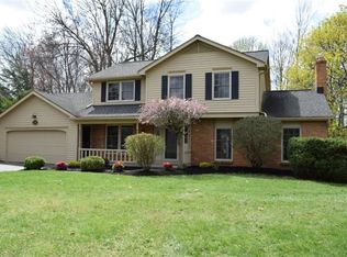 121 Berchman Dr, Rochester, NY 14626