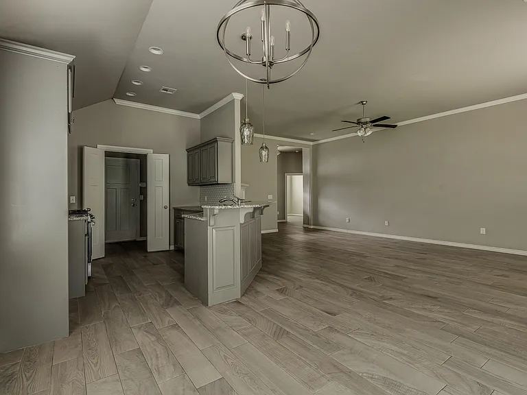 8717 Yassir Blvd — Photo 24