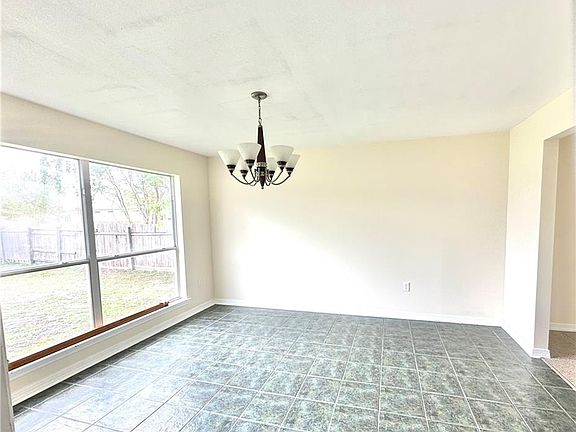4th image of 6501 Lauren Dr