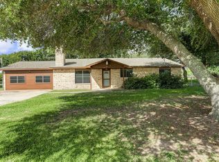 1619 Jack Rabbit Rd, Sealy, TX 77474