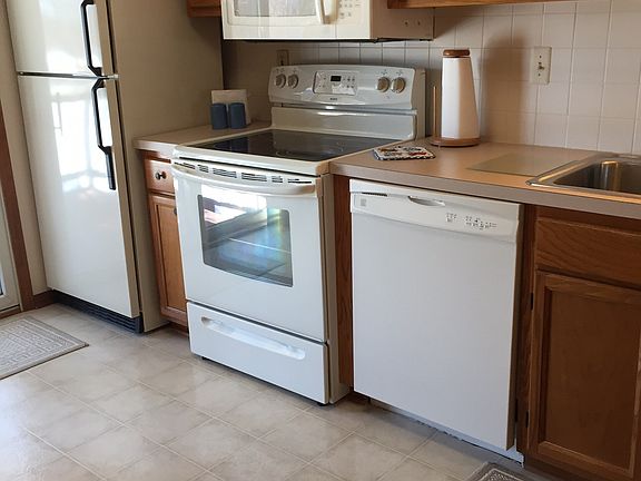 2nd image of 33069 Woodworth Ct