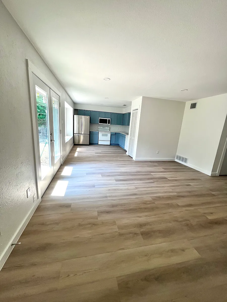 Building Photo - 813 Panay Way Dr