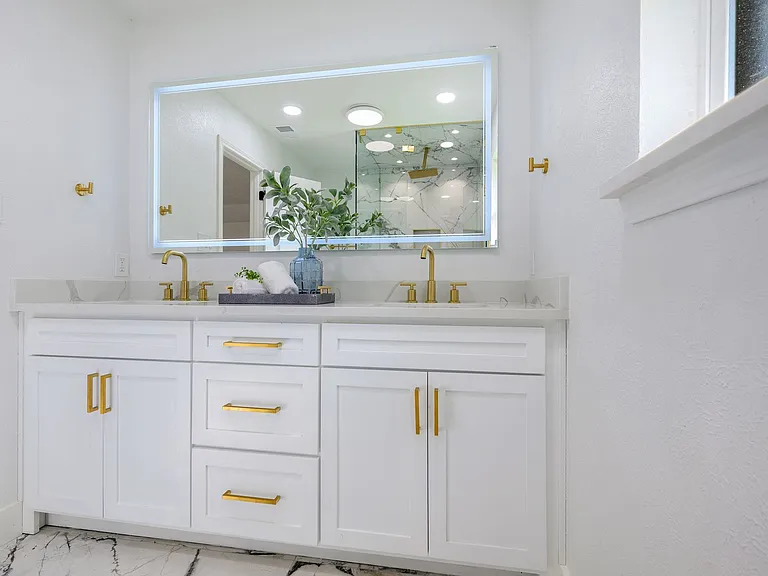 2400 Bengal Ln — Photo 6