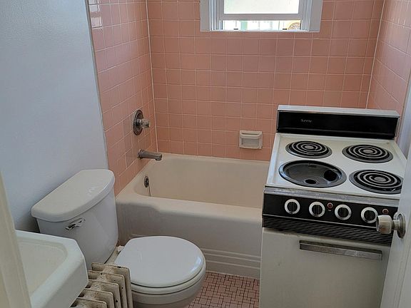2nd image of 1000 Judah St APT 102
