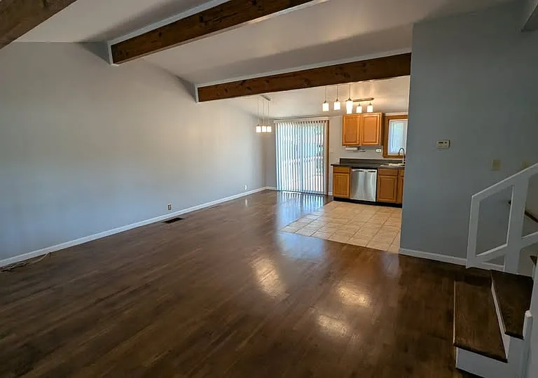 5375 Seymour Rd — Photo 1
