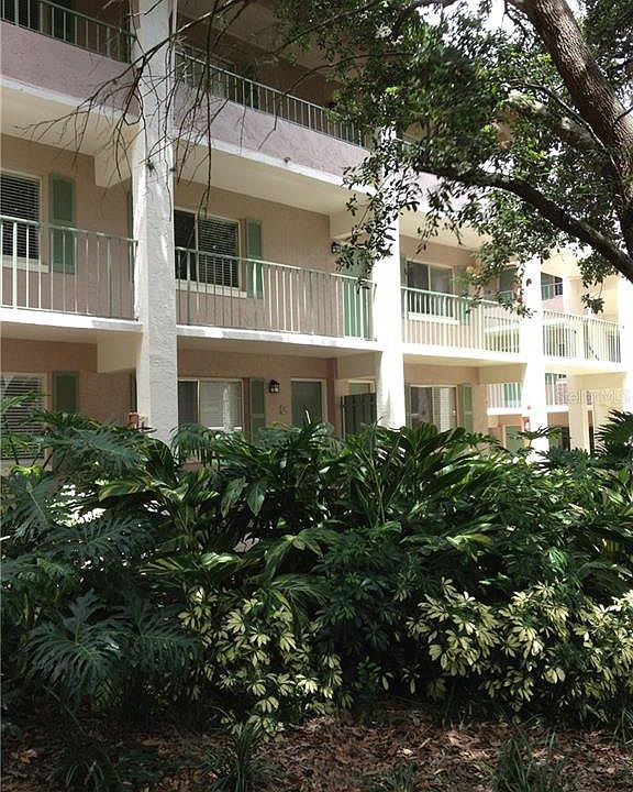 1st image of 115 Oyster Bay Cir APT 300