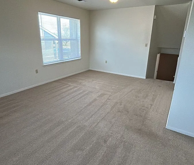 282 Dunn Ct — Photo 4