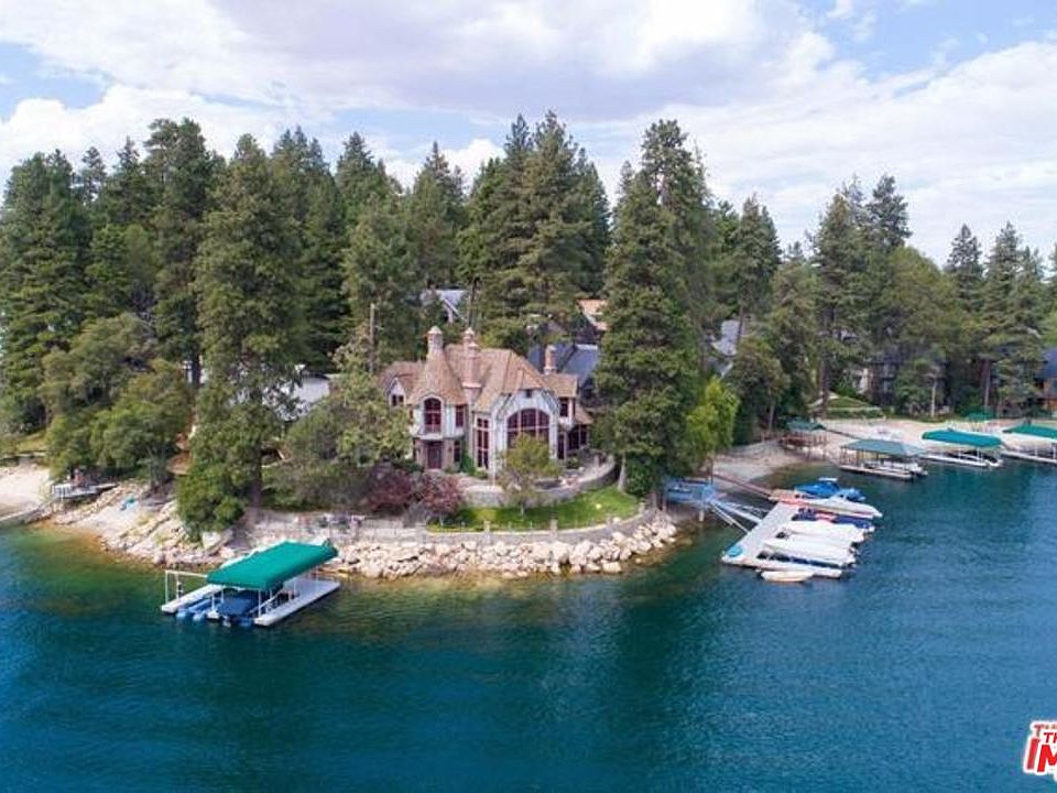 1st image of 28055 Peninsula Dr S