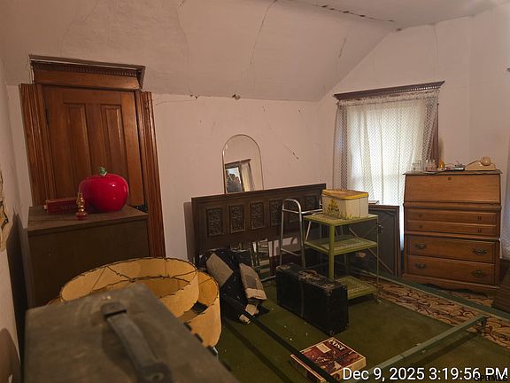 3rd image of 322 Hilton St