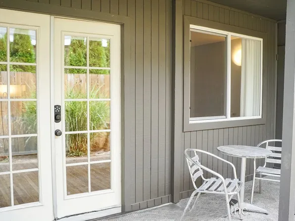 4115 SE Taggart St, Portland, OR 97202