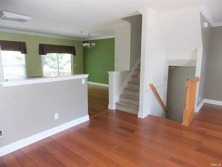 2840 Barrymore St #105 — Photo 4