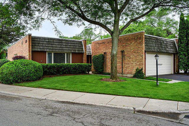 1st image of 1830 Somerset Ln