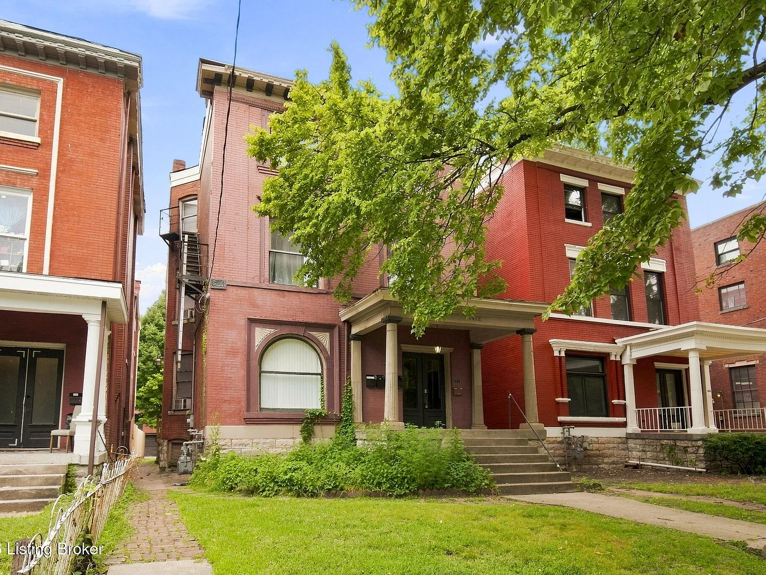 1 bed, 1.0 bath, 750 sqft, $895 — Photo 2