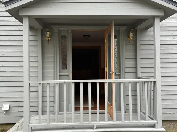 1057 Main St, Great Barrington, MA